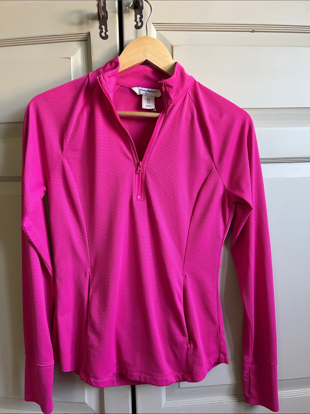 Tommy Bahama Racquet and Paddle bright pink 1/4 Zip Performance Top. Like new. S - Picture 8 of 10